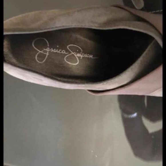 Jessica Simpson platform Grey Shoes..New - Picture 3 of 3